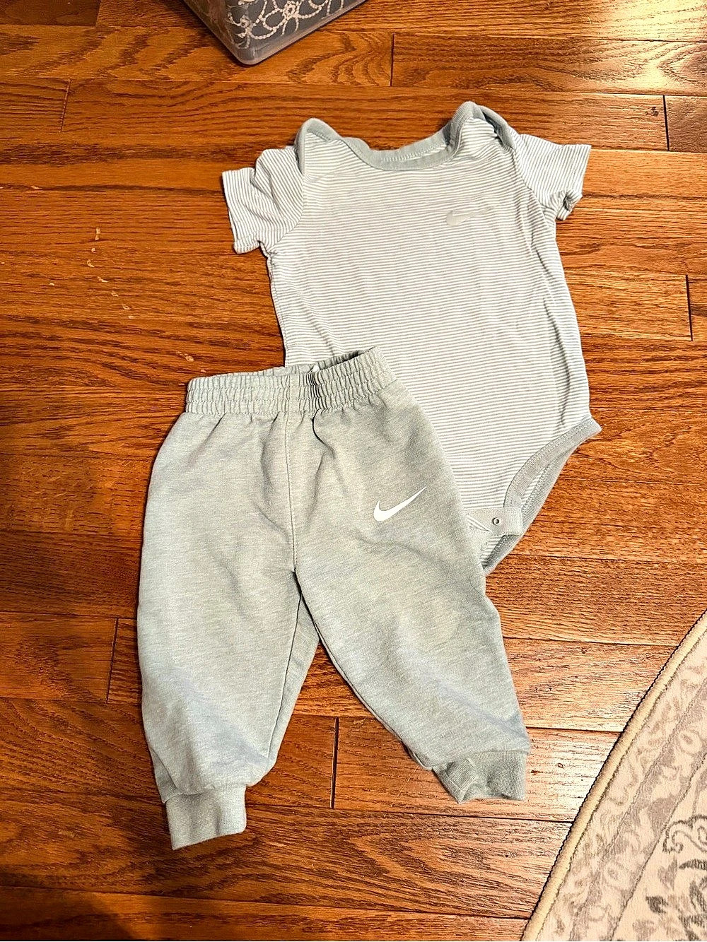 Nike Baby Striped Bodysuit & Jogger Set